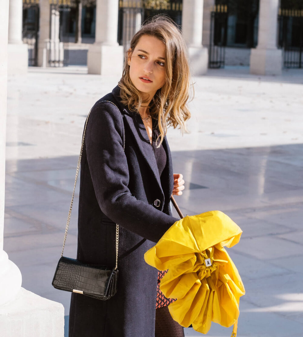 Anatole-Parapluie-jaune-pliant-1500-1350-1000x1111