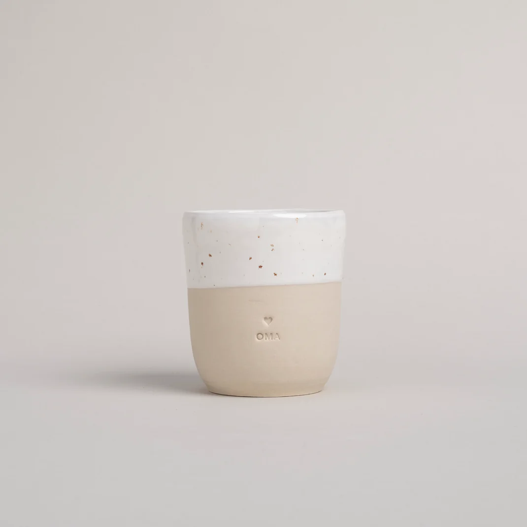 pot-044_becher_oma_photocredits_ericanders_2